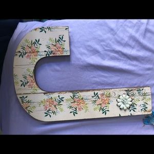 Adorable floral “J” wooden plaque